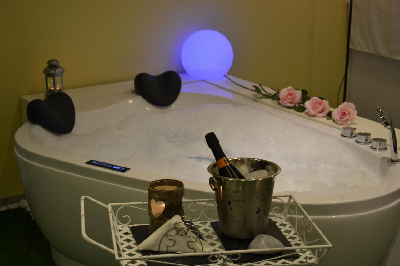 B&B Ravenna In Love Relax Conventello Esterno foto